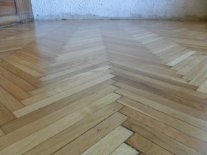Seno parketo atnaujinimas